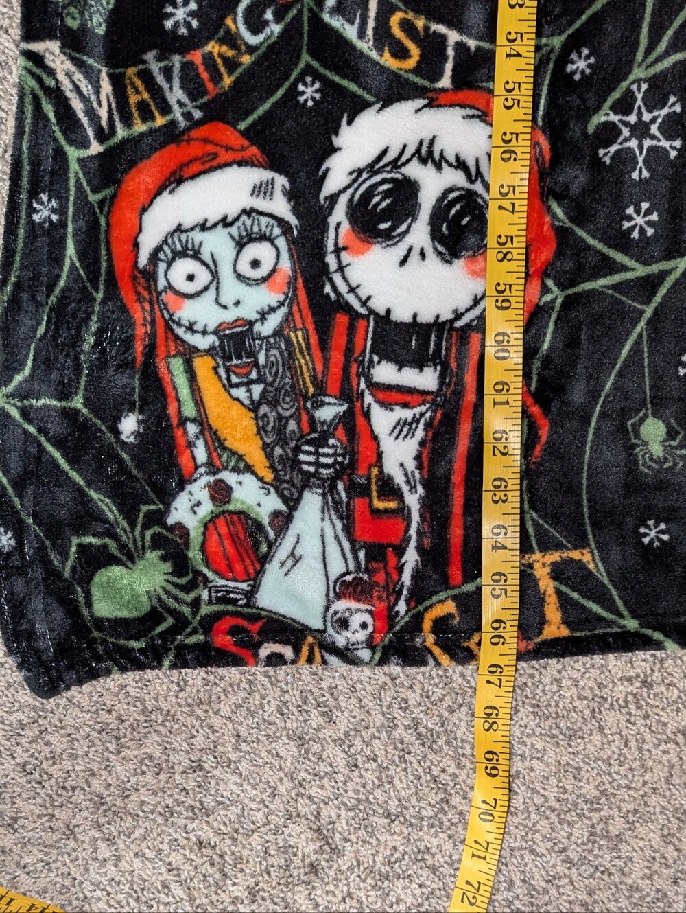 Black and Red Nightmare Before Christmas Nutcracker Vibes Throw Blanket - Picture 3 of 4